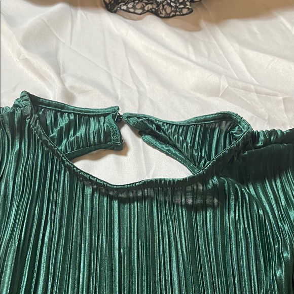 Commense Green Backless Dress - Picture 6 of 11